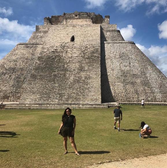 Meet your Posher, Erika - Picture 1 of 1